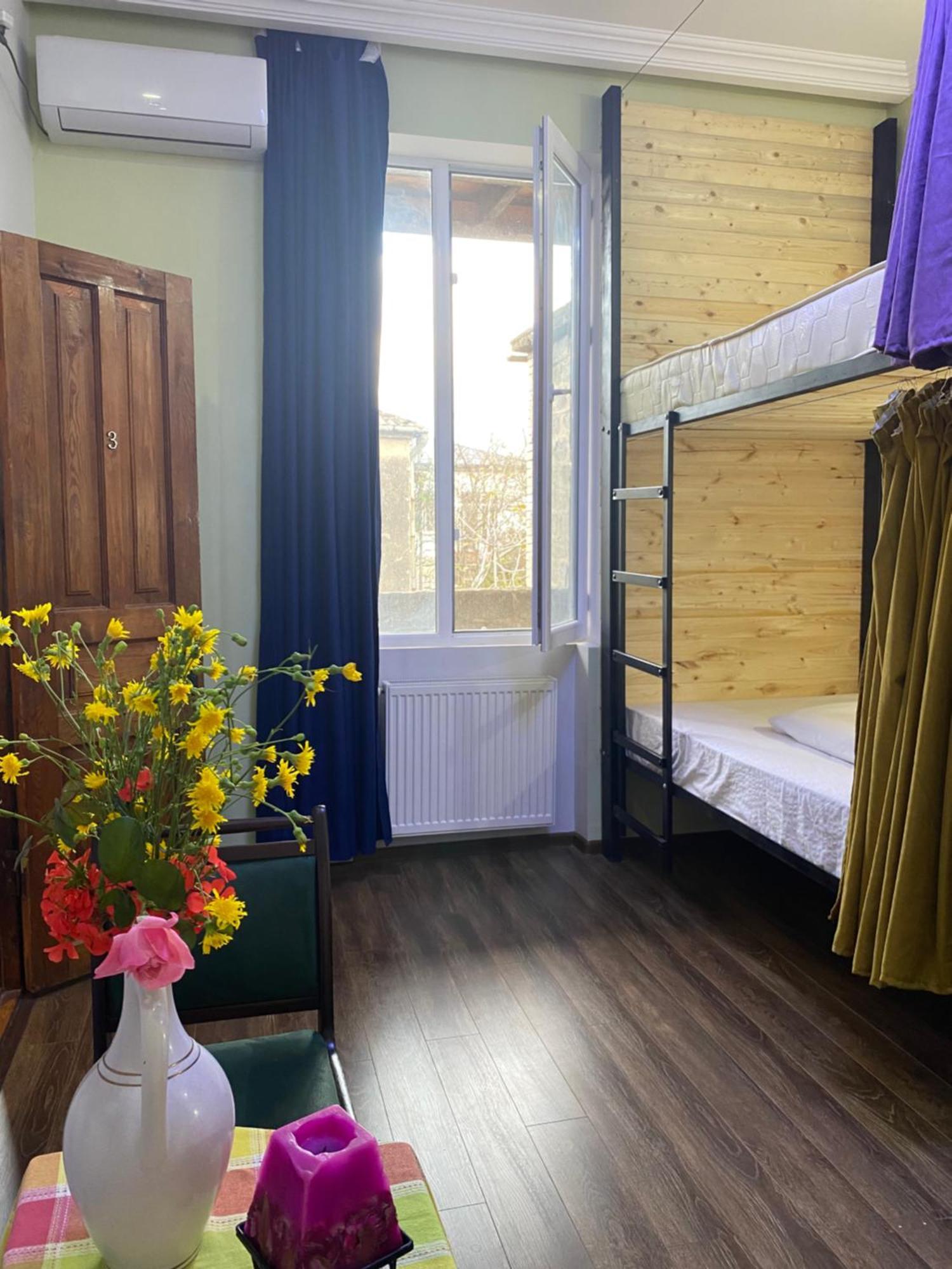 Relax Station Hotel Kutaisi Exterior photo