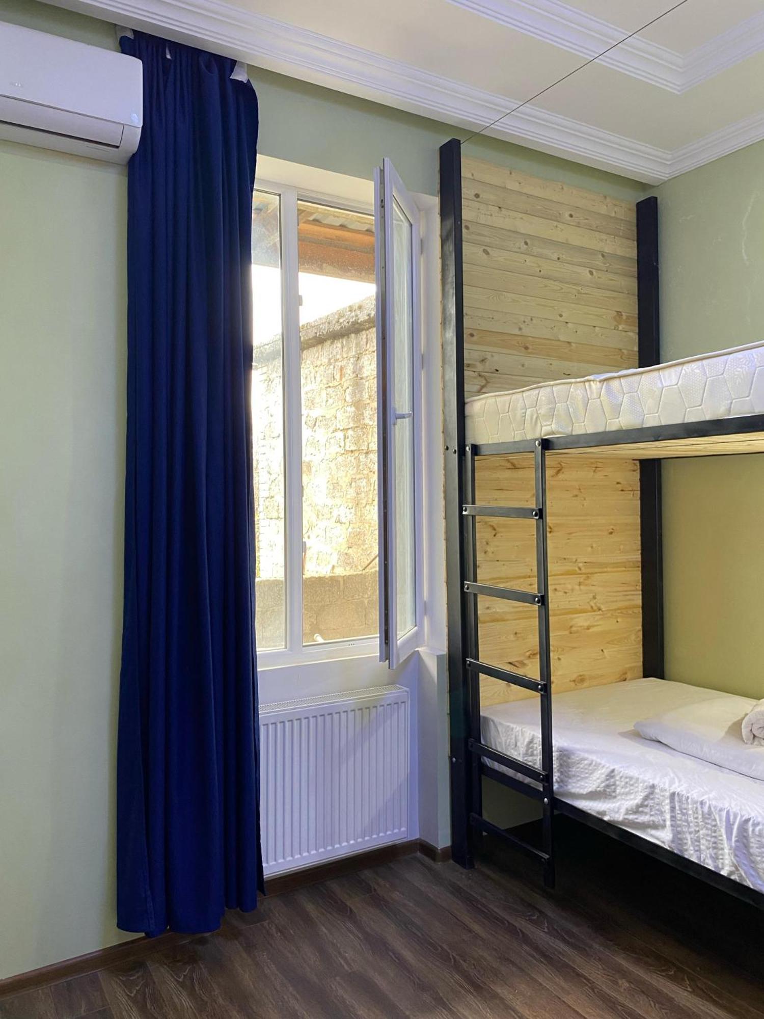 Relax Station Hotel Kutaisi Exterior photo